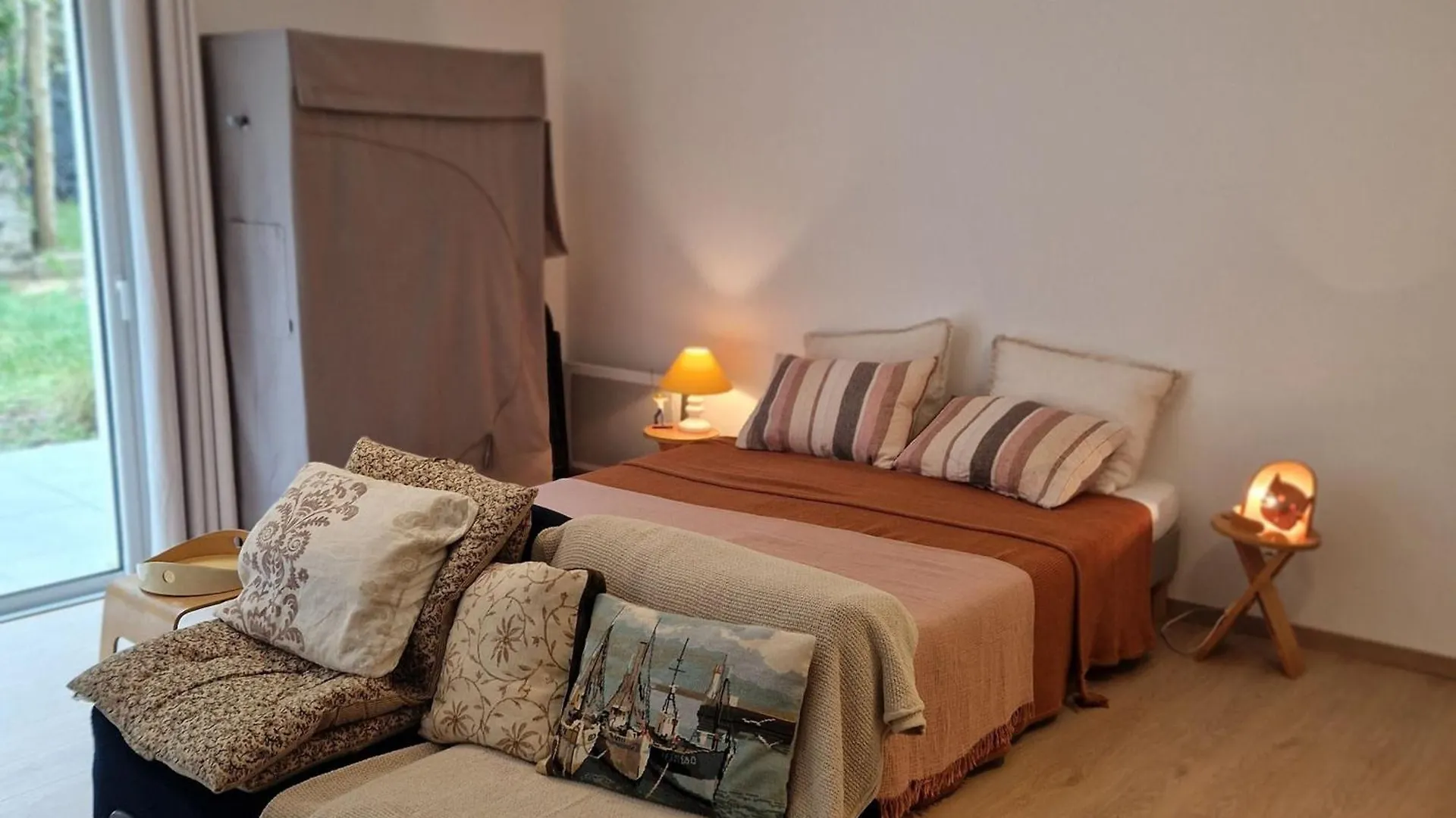 Studio Neuf Avec Terrasse Et Jardin Au Coeur De Le Palais - Fr-1-418-260 Apartmán